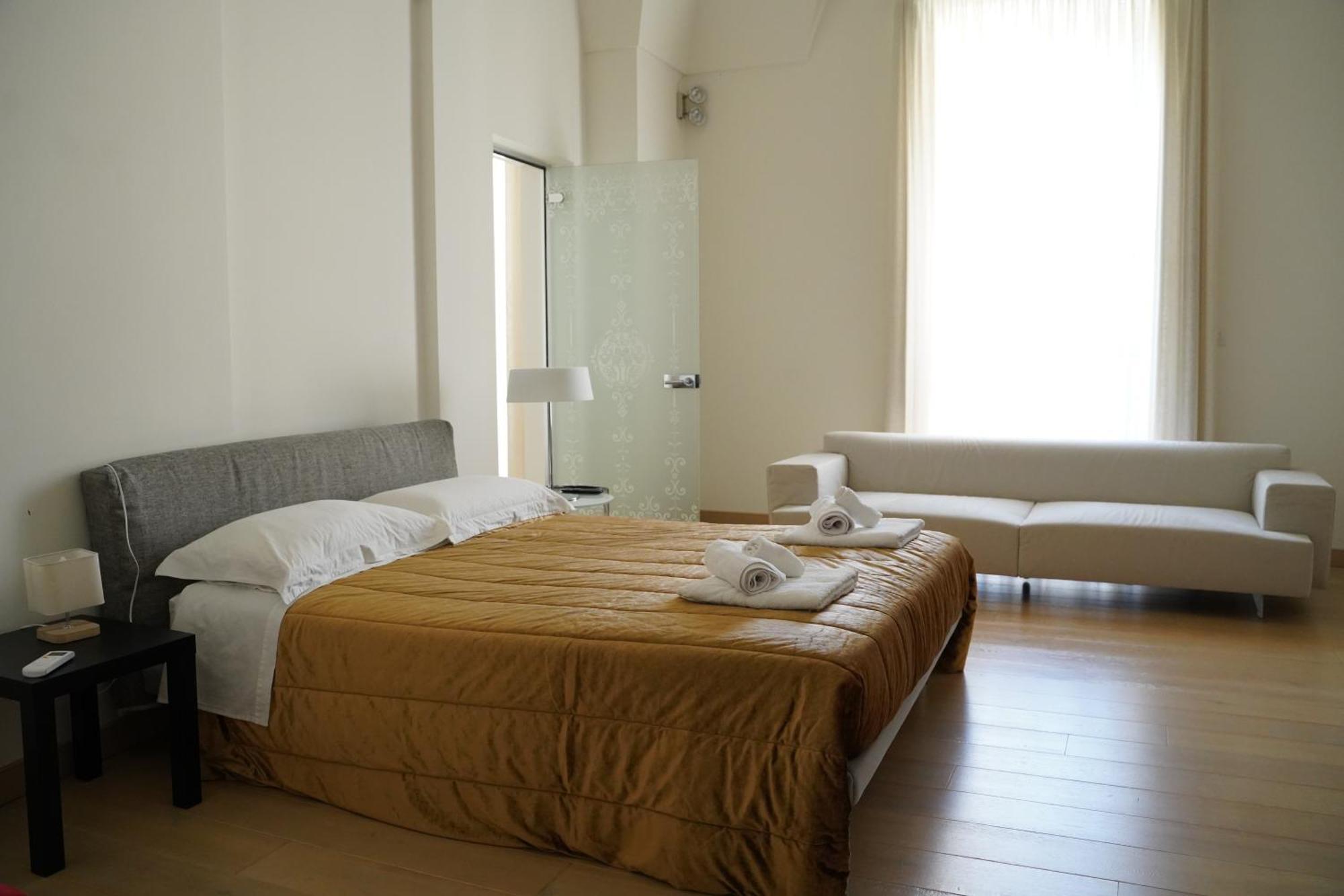 Suite Home D'Aragona Lecce Ngoại thất bức ảnh